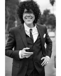 She was featured on the hidden cracker track cinderella from the band's 1998 album gentleman's blues. Hello If You Haven T Heard Of Lp Laura Pergolizzi She Is An Androgynous Cis Lesbian American Italian Singer Songwriter And Her Voice Is Incredible I Just Thought I D Post About Her Here Since I