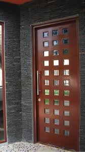 Jika menghadap ke utara, disarankan menggunakan warna putih dan coklat. 6 Inspirasi Model Pintu Rumah Minimalis Mana Yang Cocok Untukmu Rumah123 Com