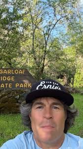 Meet Nichole Abma, an incredible ultra runner hailing from Canmore,  Alberta! 🏔️🏃‍♀️ This mountain conqueror absolutely crushed the California  Classic 100K course at Lake Sonoma, taking home the well-deserved win! 🌟🥇  Nichole's