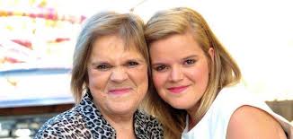 Zaterdag 17 februari was margriet hermans met dochter celien te gast bij ann van elsen in de familie van elsen op joe. Artiesten In De Kijker Celien En Margriet Hermans Voor T Leven Voor Elkaar Facebook