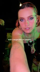 i was just trying to film a fit check… 👀