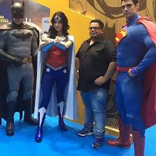 في دبي في معرض Comicondubai معرض دبي كوميك كون دبي سوبرمان باتمان وندرومن Wanderwoman Super Fictional Characters Character John