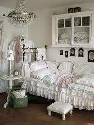 30 Cool Shabby Chic Bedroom Decorating Ideas For Creative Juice Shabby Chic Decor Bedroom Shabby Chic Bedrooms Shabby Bedroom