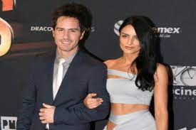 She has appeared alongside eugenio derbez in various tv shows, including the sketch comedy series derbez en cuanto. Aislinn Derbez Tells The Story Of How She Separated From Mauricio