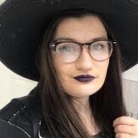 Lee Allard's Instagram, Twitter & Facebook