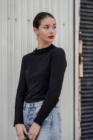 Black And White Outfit With Red Lipstick Red Lip Beauty Mbfwa Street Style Harperandharley Red Lips Outfit Spring Work Outfits Red Lipstick Outfit