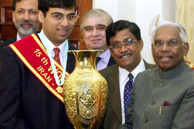 Image result for anand 2000 world champion"