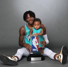 He has one younger sister named teniya. Ja Morant Named Rookie Of The Year Kentucky Sports Radio