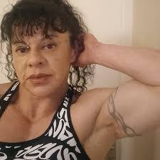 Jennifer Angulo's Instagram, Twitter & Facebook