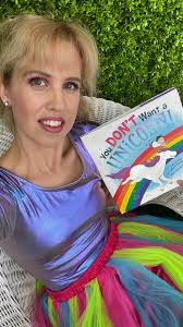 Snaps of past projects for my “Crafty Stories” class at @playandparties  which was nominated by @parentingocmag for “Best Storytime”! My class is  more than just us reading a fun book