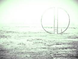 Rüyada beyaz yatak odası takımı almak kişinin bu sayede başarısı ile ön plana çıkacağına, işinde terfi edeceğine, iş hayatındaki yükselişinden aldığı güçle kendi işini kurarak patronluğa başlayacağına alamet etmektedir. Ruyada Mavi Yatak Odasi Gormek Ruyam Hayir Mi