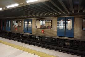Explicaciones para viajeros e información sobre lugares más cercanos a las estaciones (dónde quedarse, que ver, etc.) este es el diagrama o mapa del metro de lisboa. The Lisbon Metro Picture Of Metropolitano De Lisboa Lisbon Tripadvisor