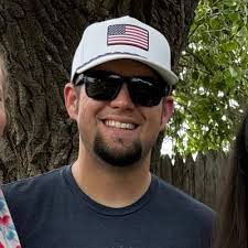 Tiffany Burdick (@tiffanygenae)