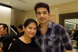 Aguas Tv - Ian Veneracion with his wife Engineer Pam Gallardo, they have  been married for over 20 years | Facebook