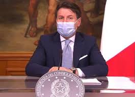 Secondo quanto si legge nel testo del nuovo dpcm viene stabilito quanto segue: Nuovo Dpcm Conte Italia Divisa In 3 Aree