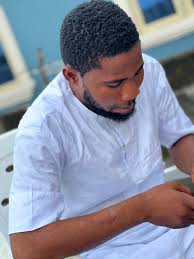 Larry Yoo (@olanrewaju.adesanya.1865) • Facebook