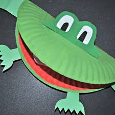 With these frog activities for preschool, children will love learning about the life cycle of the frog and about the tadpole's existence. Frog Crafts For Kids Easy Paper Plate Frog