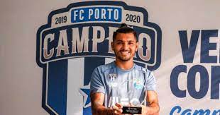 Por otro lado, 'tecatito' corona, actualmente concentrado con la selección mexicana, viene de una temporada en la que jugó. Tecatito Corona Awarded As The Best Player In The Portuguese League Web24 News
