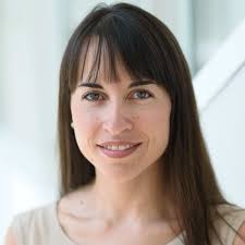 Pénurie de places en garderie: privées d'un salaire à la maison, des  familles en arrachent