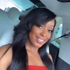 Are there other truckers' wives in the group?