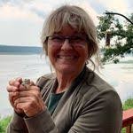 Nancy Hinde's Instagram, Twitter & Facebook