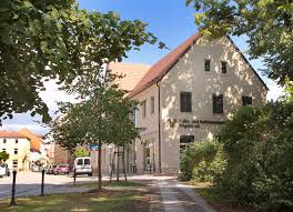 Attraktive leistungen und das elegante design der goldenen kreditkarte bringen glanz in ihr portemonnaie. Volks Und Raiffeisenbank Prignitz Eg Banken In Wittstock Dosse Adresse Offnungszeiten Bewertungen Tel 03394400 Infobel