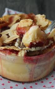 Clafoutis Prunes Amandes Famoh Blog Culinaire Et Recettes De Cuisine Par Fabienne Recette En 2020 Clafoutis Prunes Clafoutis Aux Fraises Recettes De Cuisine
