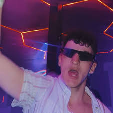 SIGMA SPOTLIGHT🦉: Brother Joseph Gennarelli 187 Major: Marketing with a  minor international business Hometown: Parsippany NJ Why Sigma Pi?: I  wanted to be apart of something big and I wanted to join