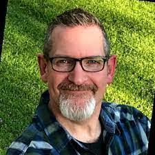 Ian Mutter's Instagram, Twitter & Facebook