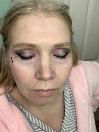 My secret weapon.. my temporary tattoo eyebrows 💗🎗