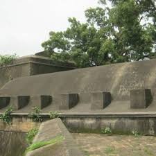 Sewri Fort in Sewri, Mumbai ...