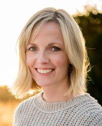 Corporate Curator, General Mills Art Collection, Lisa Melander  (Minneapolis, Minnesota, USA)