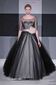Black And White Wedding Dress By Isaac Mizrahi Wedding Dresses Kleinfeld Ball Gowns Wedding Gowns