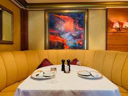 One night you may want to enjoy casual dining with the kids and the next night a romantic dinner in an elegant gourmet restaurant. Historical The Genesis Of The Cruise Ship Specialty Restaurant