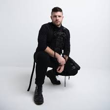 29 and feeling fine . . . . . . . . . . . 📸 @nsemograd ⛓ Harness Rig by Me  🟥 @aritzia #mensfashion #practicesafefashion #chestrig #harness #hbd  #twentynine #vancouver #INDD #design