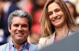 Tennis player dating american supermodel