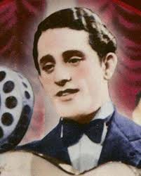 If you forced me to choose my favorite Ray Noble HMV...it would have to be  this one. When I first heard it 40 years ago...it was a transforming  experience. Also my fave