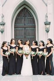Black And White Wedding Attire For Guests This Iconic Black And White Wedding Will Have You Saying Yes To Classic Details Black And White Wedding Theme Glamorous Wedding White Wedding Theme