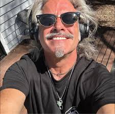 KING GIZZARD & THE LIZARD WIZARD **AU TOUR ON SALE FROM TODAY Fri 23 May**  Tix https://kinggizzardandthelizardwizard.com/shows In true King Gizzard  style, these are of course not normal dates as they do