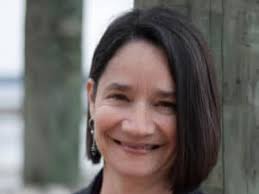 Episode 33: Laura's Story: Advocating for People with Dyslexia and Decoding  It