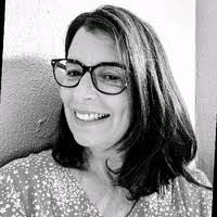 Glenda Phipps's Instagram, Twitter & Facebook