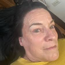 Good morning, St. Pete! I own Barefaced Beauty Studio and am a permanent  makeup artist, specializing in soft, natural brows. I'm currently running a  reduced price to make my services more accessible