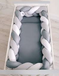 epingle par gesquivel sur chambre bebe lit bebe gris chambre bebe bleu et gris tour de lit bebe