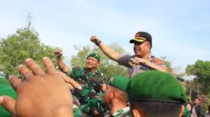 Sikap ramah yang kamu tunjukkan akan membuatmu disukai oleh atasan dan rekan kerja lainnya. Https Jateng Tribunnews Com 2020 12 21 Pelaku Curanmor Di Pati Ini Incar Sepeda Motor Jamaah Salat Subuh Di Masjid Https Cdn 2 Tstatic Net Jateng Foto Bank Images Kapolres Pati Akbp Arie Prasetya Syafaat Menunjukkan Barang Bukti Kasus Pe Jpg