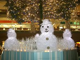 Christmas Traditions In Japan Japanese Christmas Traditions Japanese Christmas Christmas Traditions