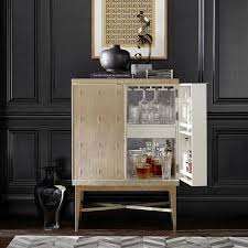 Youthful tradition for a bustling young family. Modern Mini Bars For The Luxury Living Room