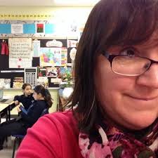 Michelle Donato (@CurlyMichelleD)