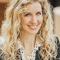 Faye Dahl's Instagram, Twitter & Facebook