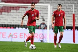 Strewn mountains covered in lush greenery are spectacular from the 1693 foot crossing, but. Les Mancuniens Du Portugal De Retour Face A Israel L Equipe