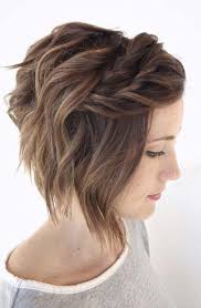 50 Facons Pour Tresser Vos Cheveux Courts Coiffure Carre Plongeant Belle Coiffure Et Cheveux Courts